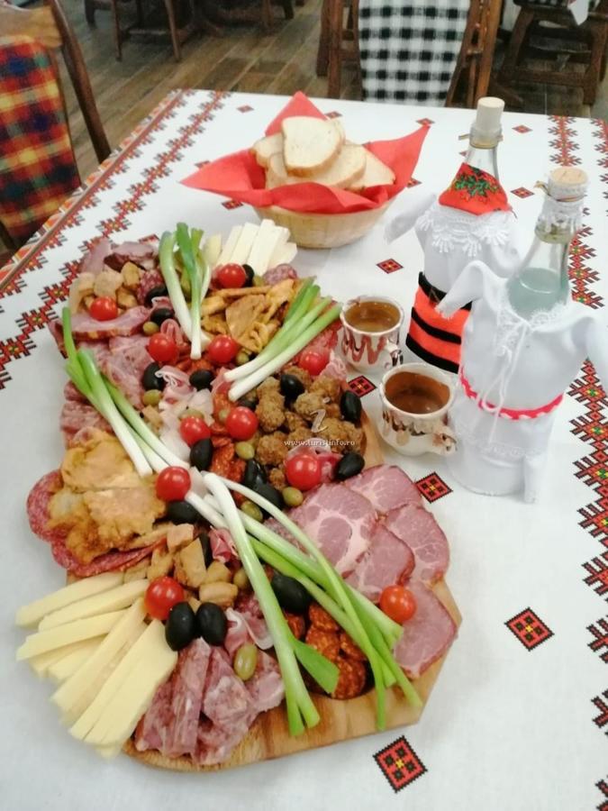 Pensiunea Plai Strabun Strîmtura Exterior foto